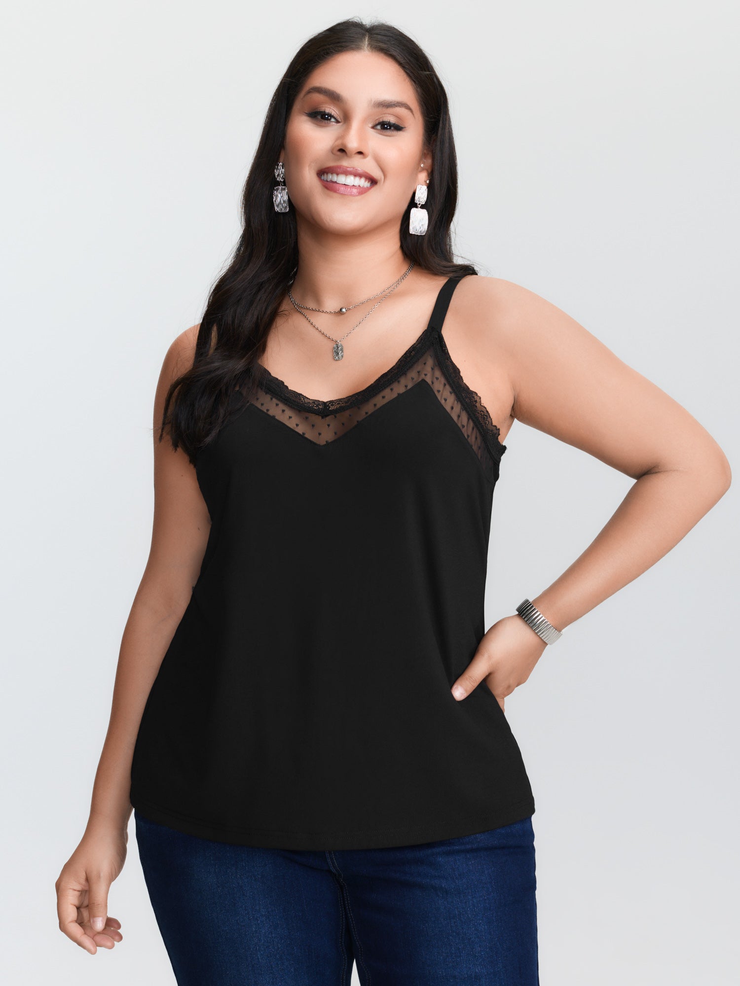 เสื้อกล้ามถักสีดำสำหรับสาวพลัส - Cami Top Lace บทวิจารณ์และราคา