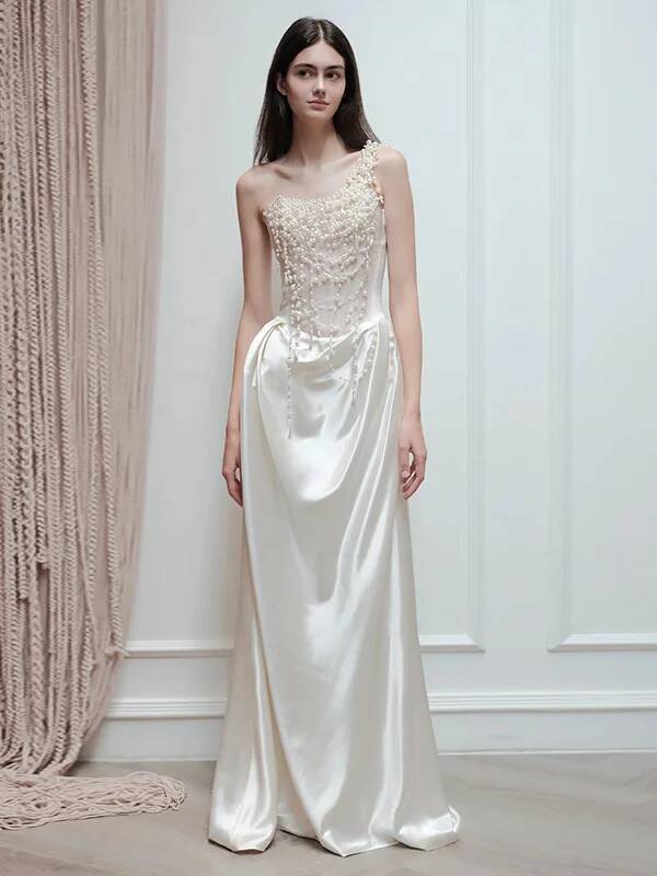 ชุดราตรีแบบไร้สายแบบฝรั่งเศส ค - Slip Dress Satin บทวิจารณ์และราคา